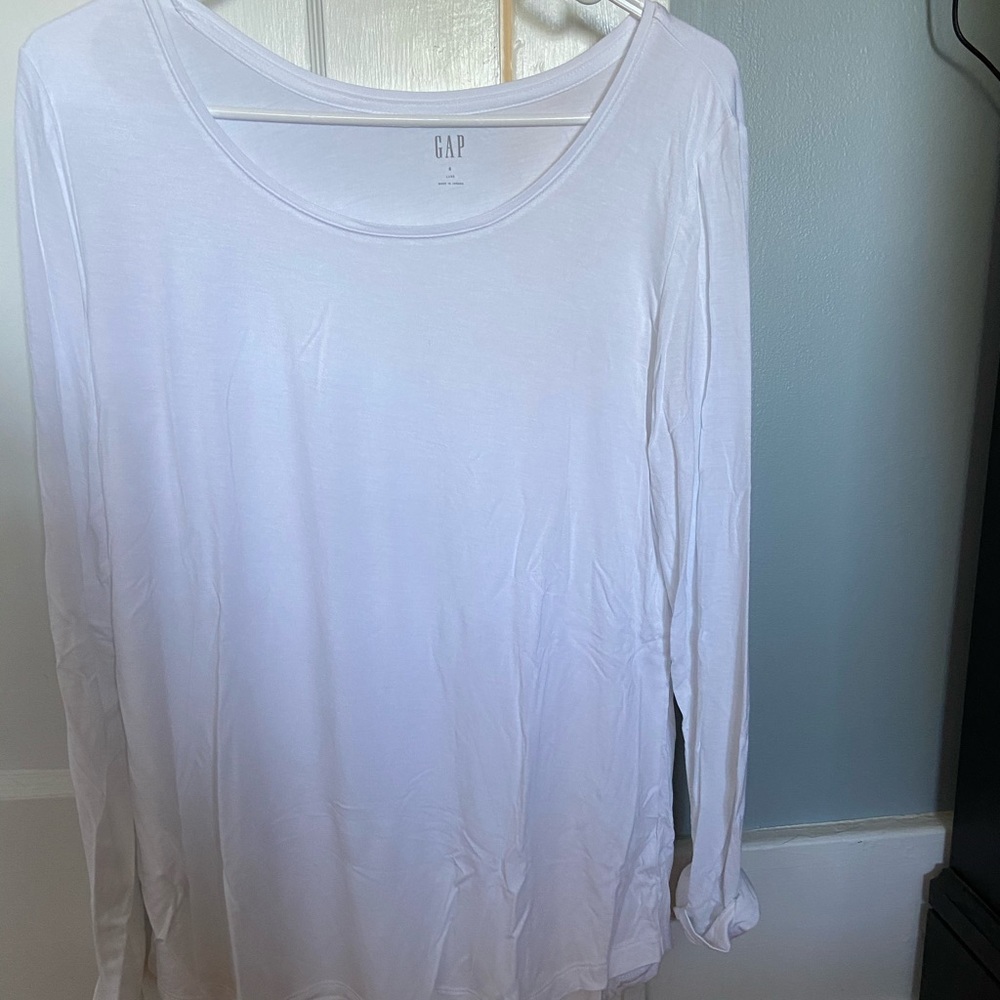 GAP shirt